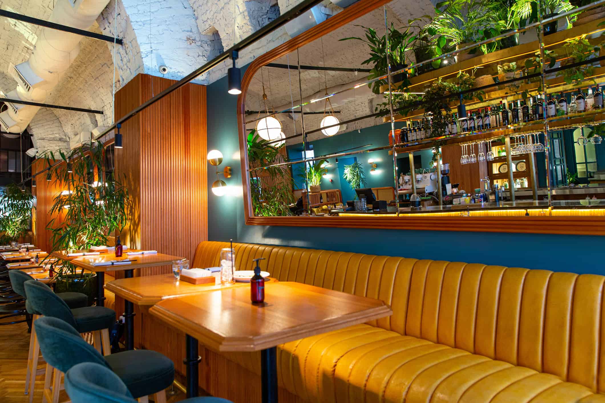 Restaurant professional painters Restaurant professional painters